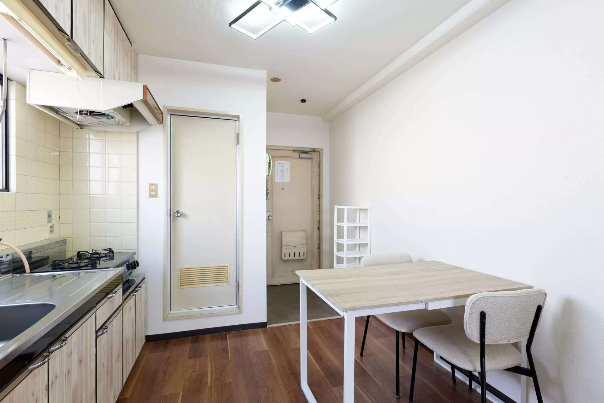 Room image 10