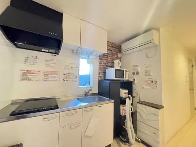 Room image 12