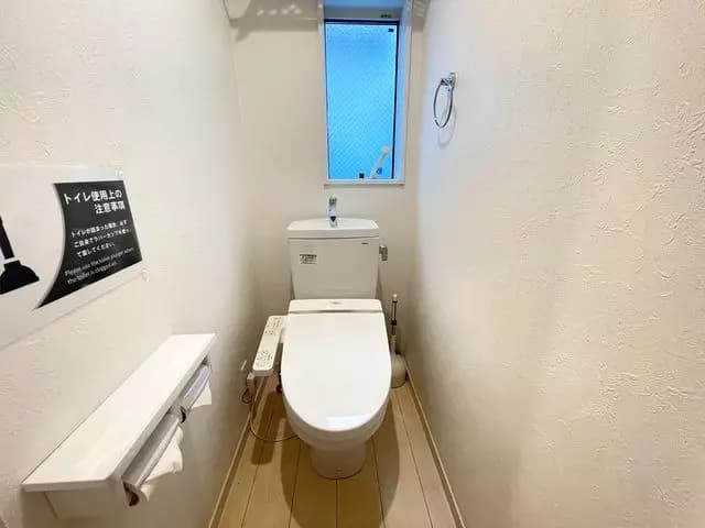 Room image 13