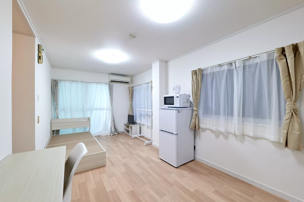 Room image 15