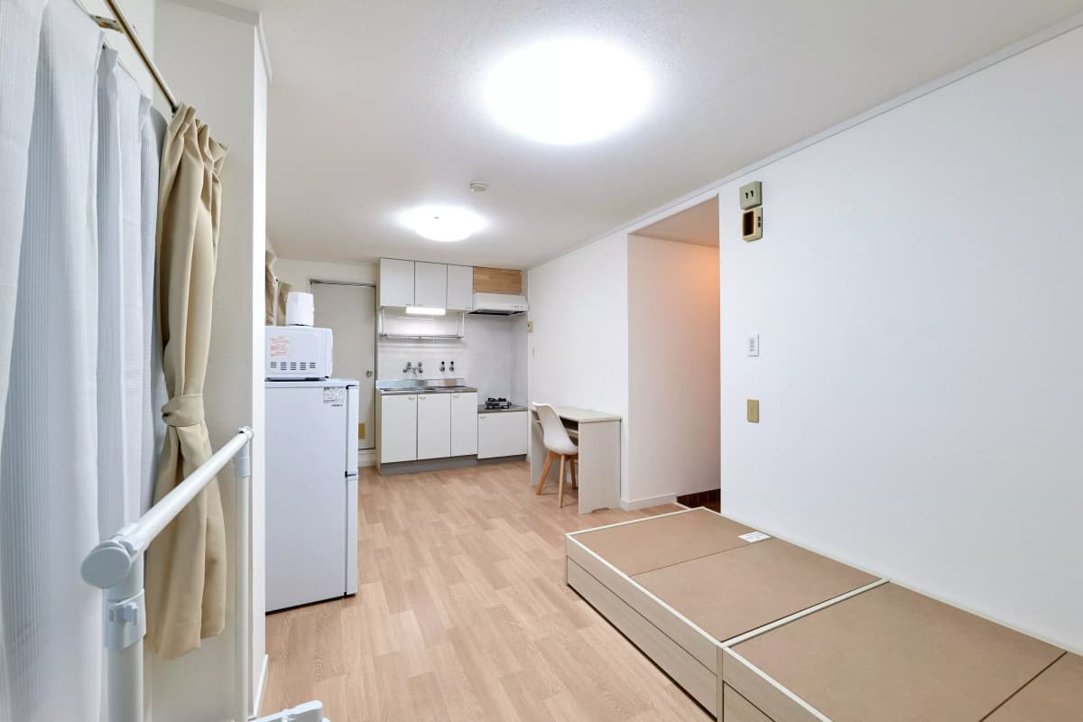 Room image 16