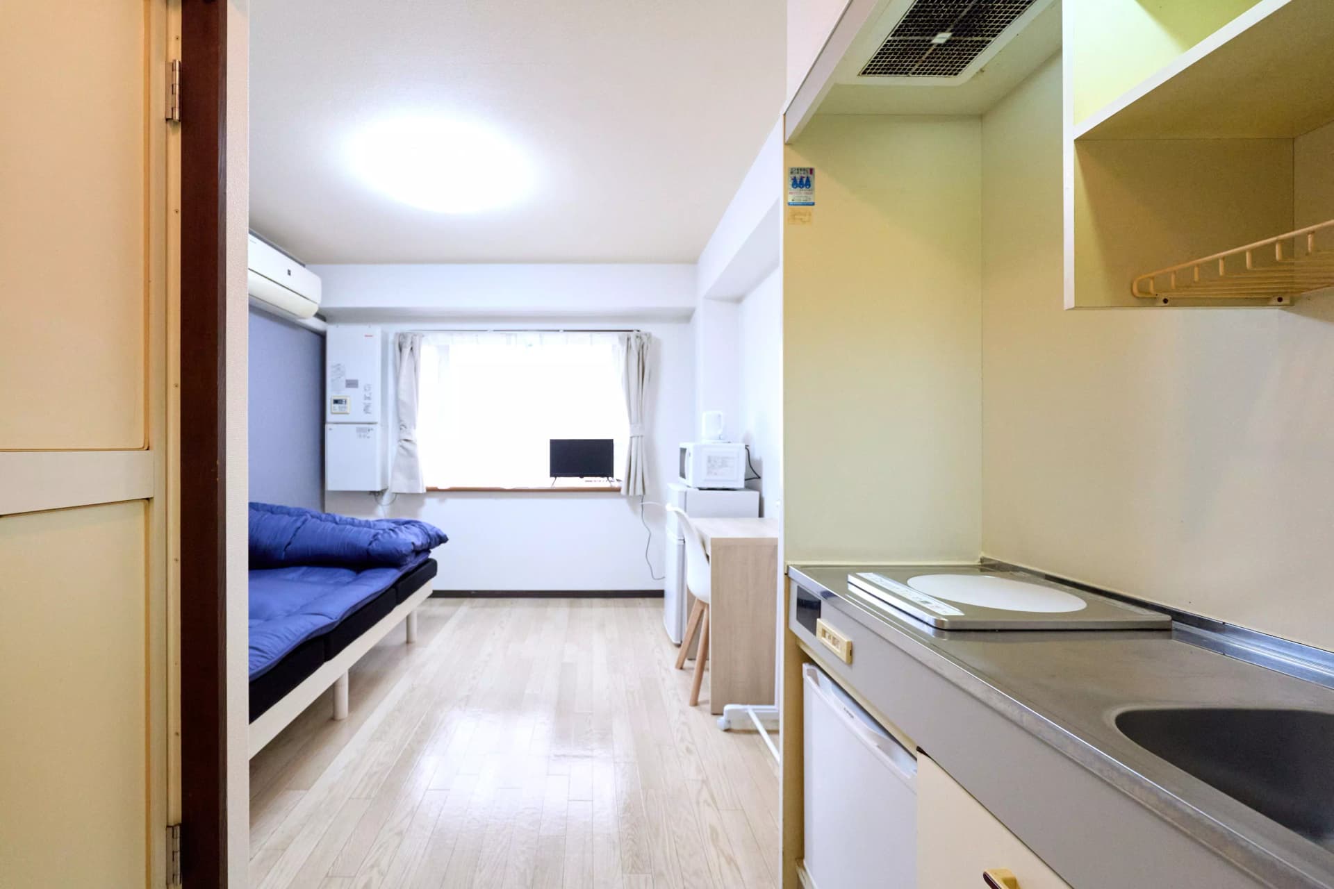Room image 15
