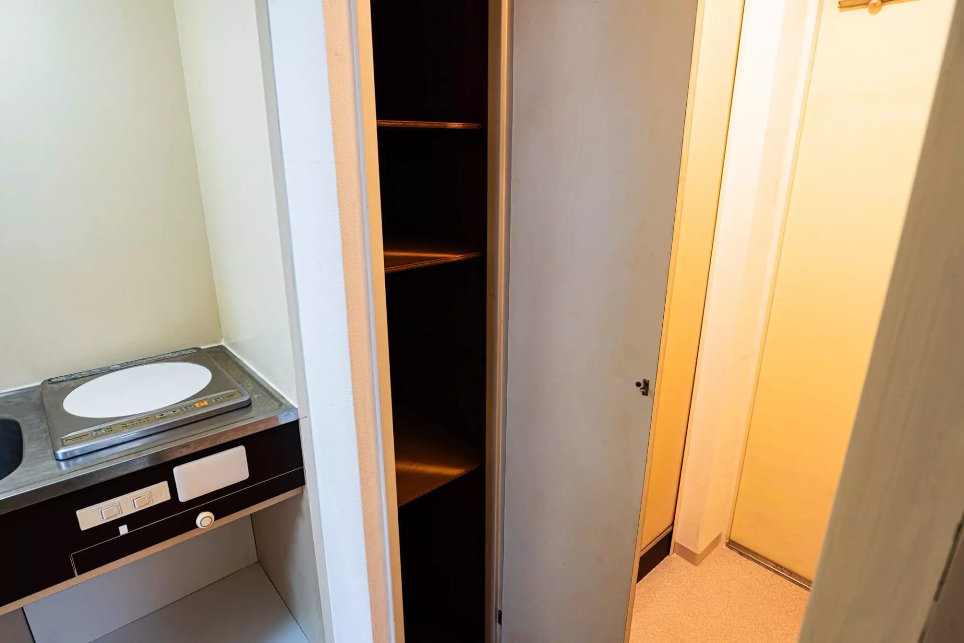 Room image 15