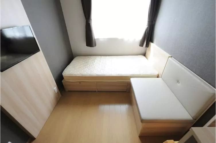 Room image 10