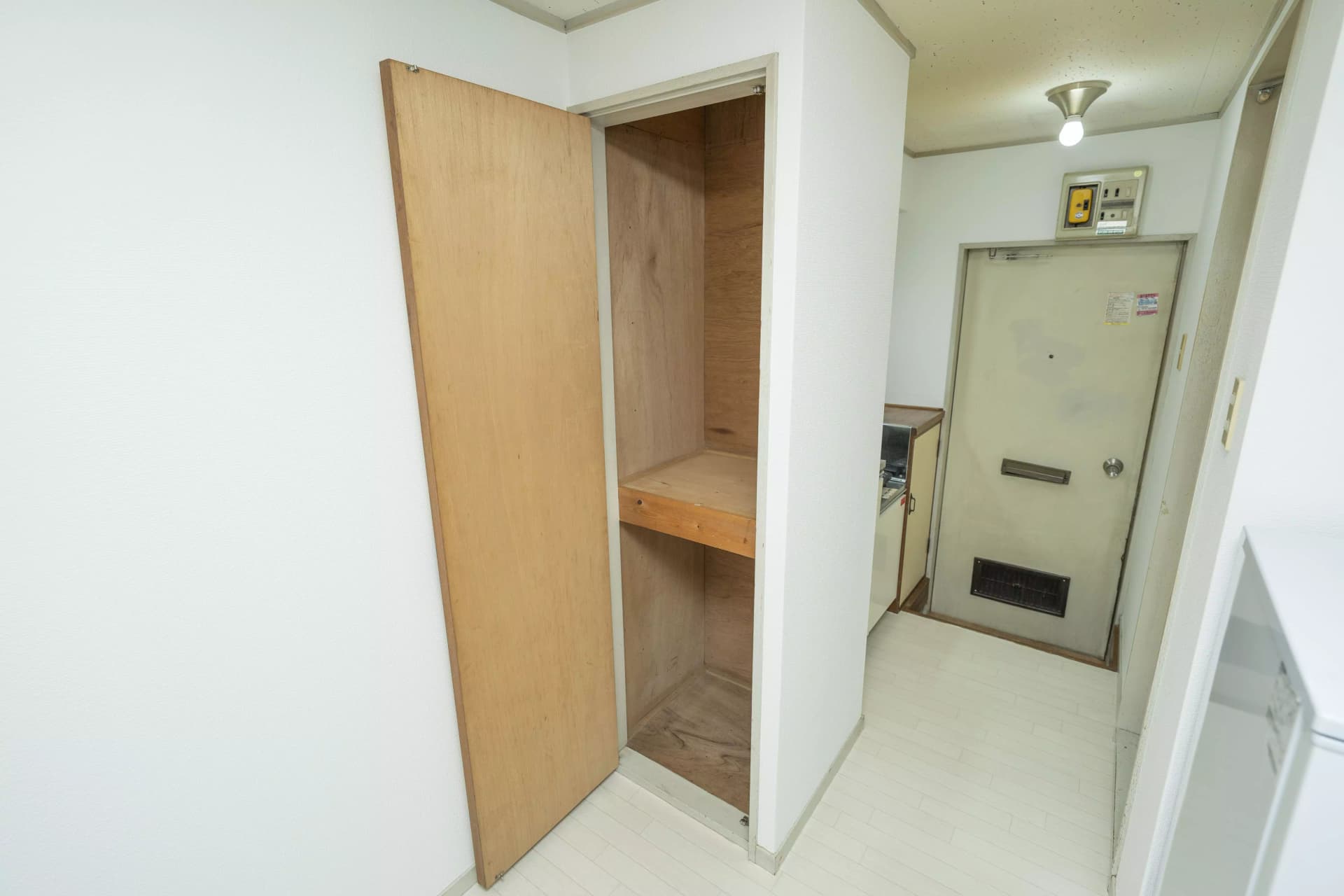 Room image 13