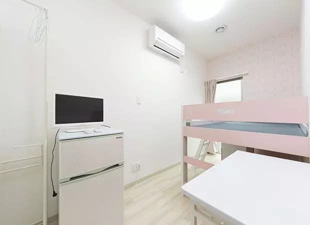 Room image 11
