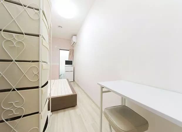 Room image 9