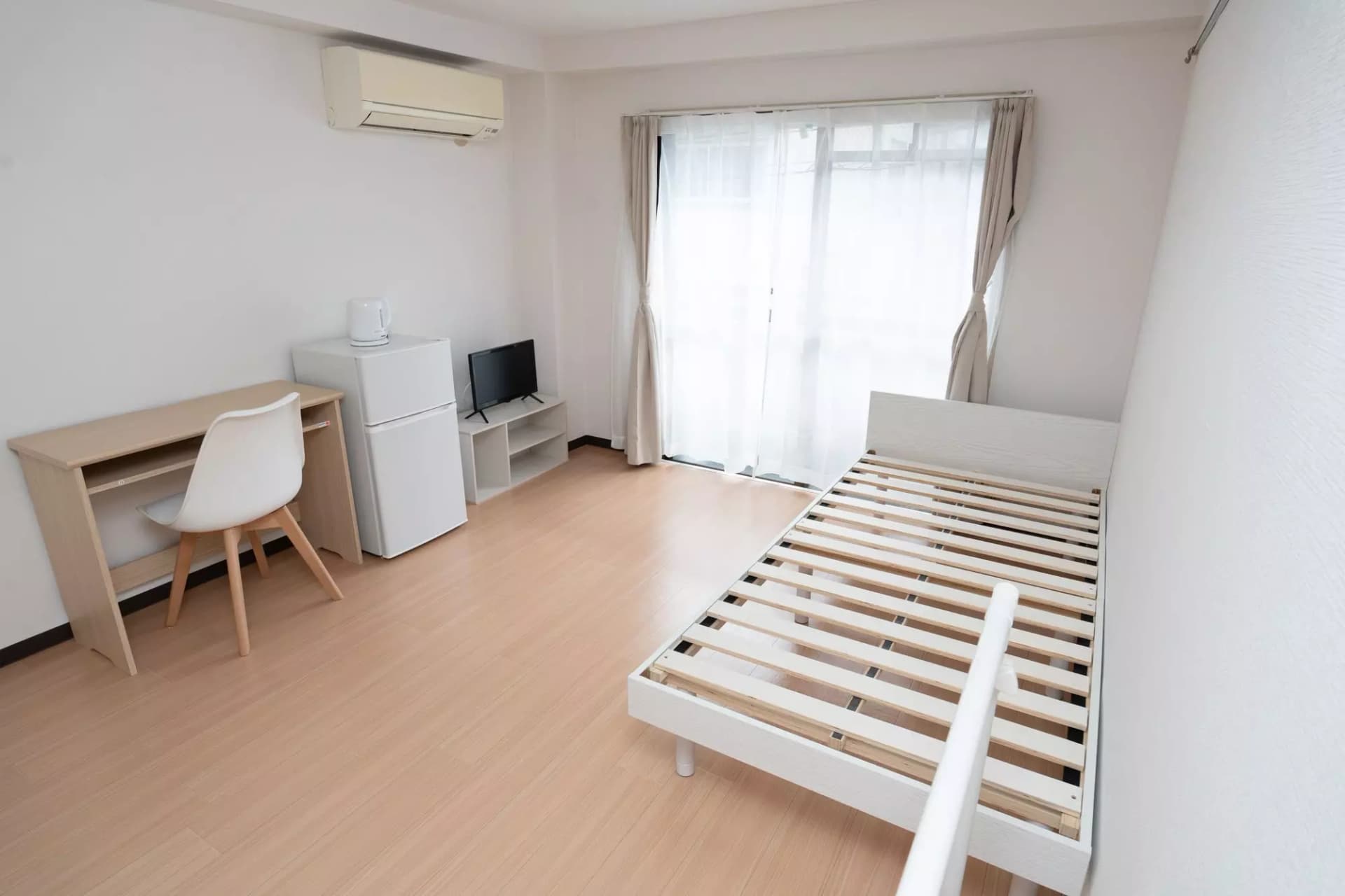 Room image 8