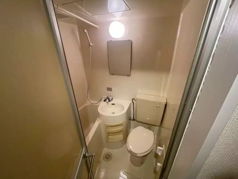 Room image 11