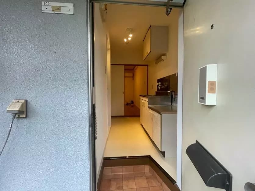 Room image 13