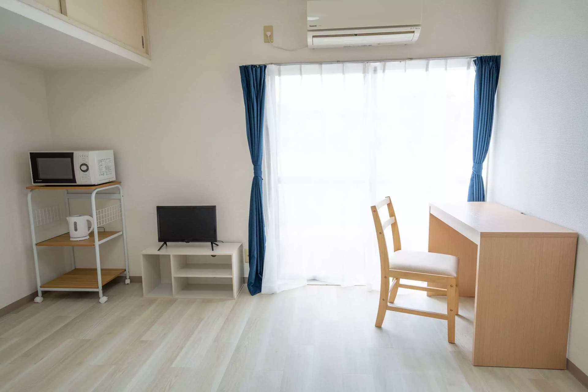 Room image 8