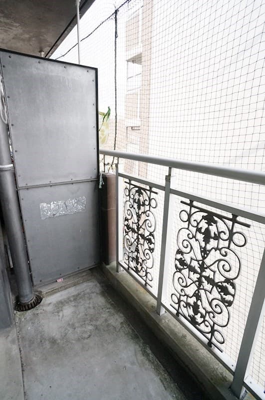 Room image 8