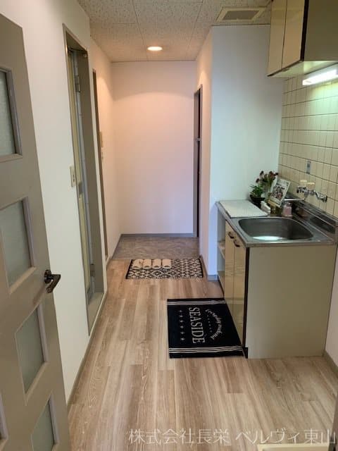 Room image 14