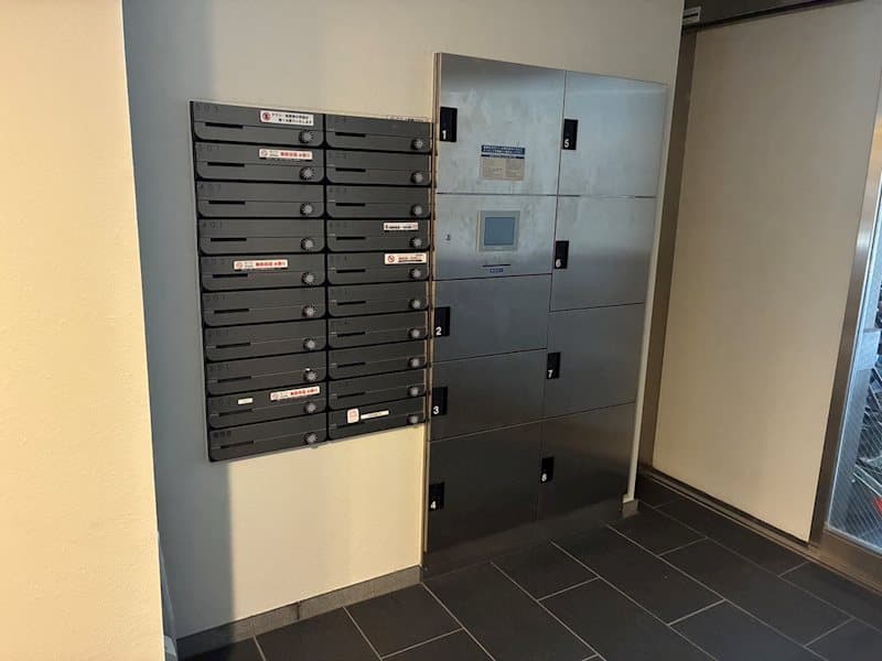 Room image 11