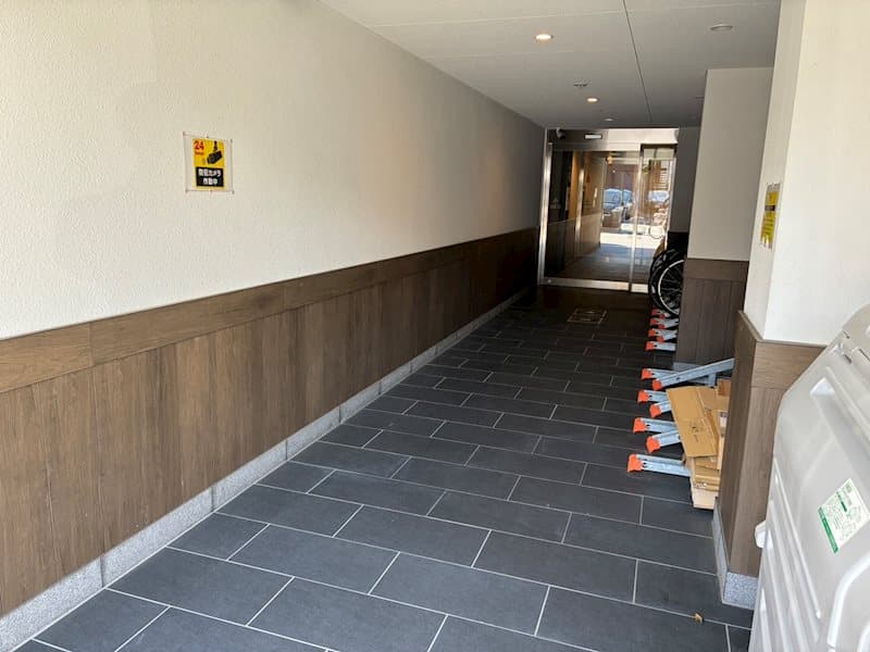 Room image 11