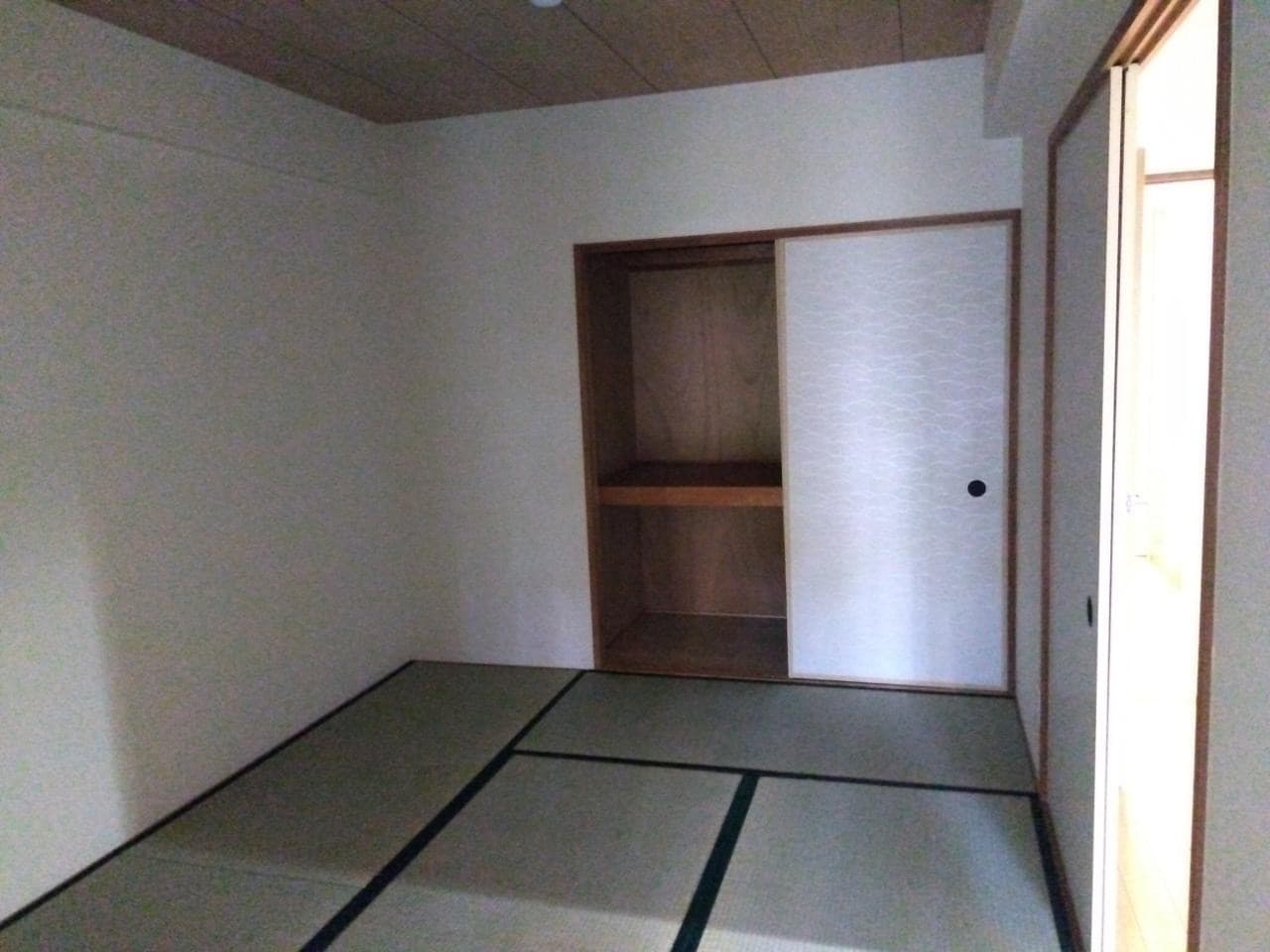 Room image 16