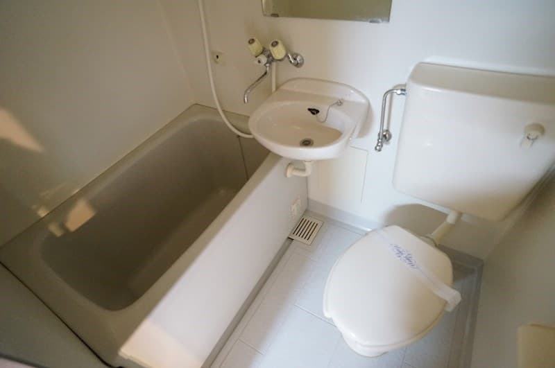 Room image 8