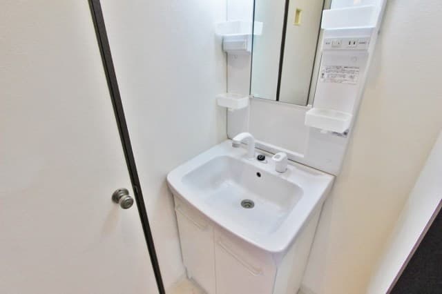 Room image 14