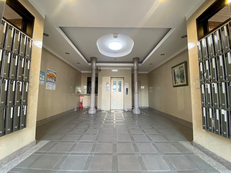 Room image 9