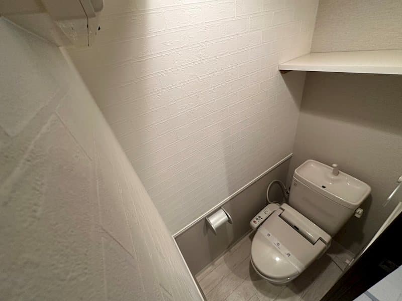 Room image 15