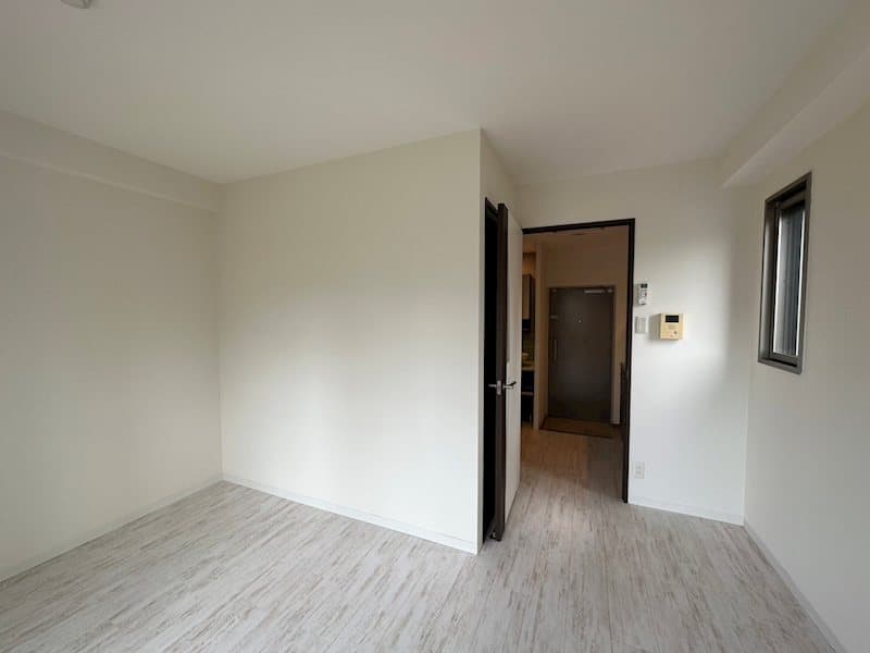 Room image 16