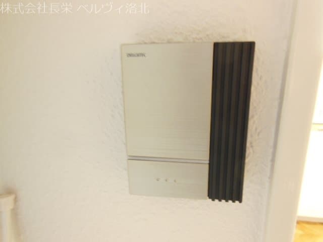 Room image 15