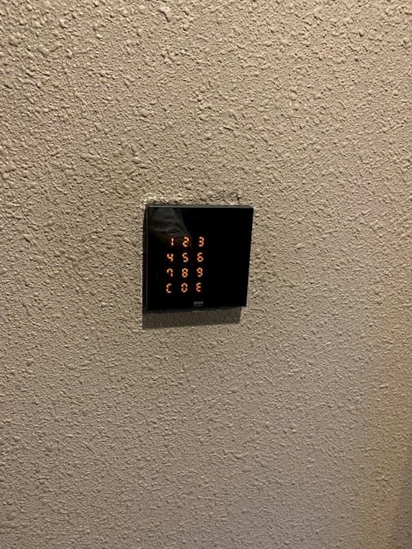 Room image 12