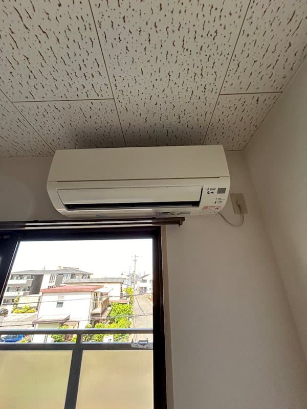 Room image 10