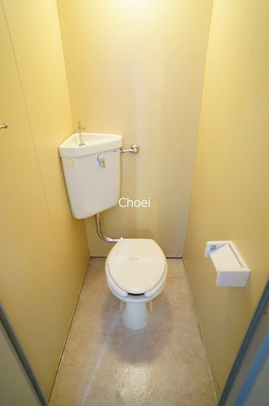 Room image 16