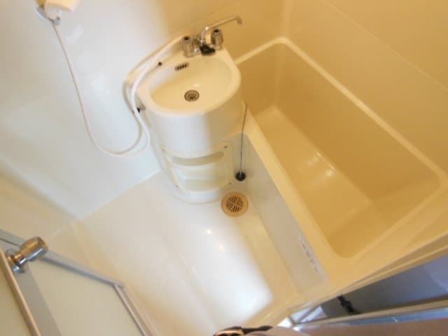 Room image 8
