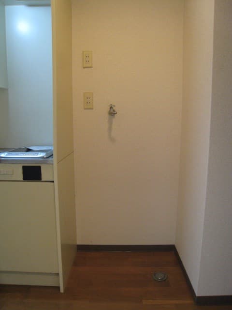 Room image 12