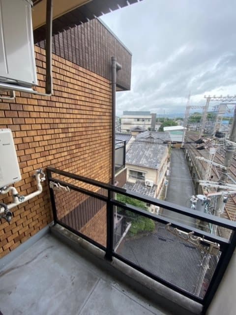 Room image 16