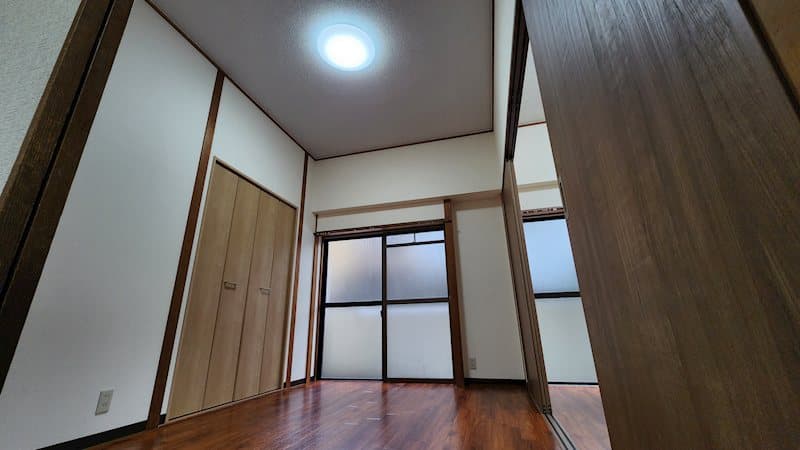 Room image 10