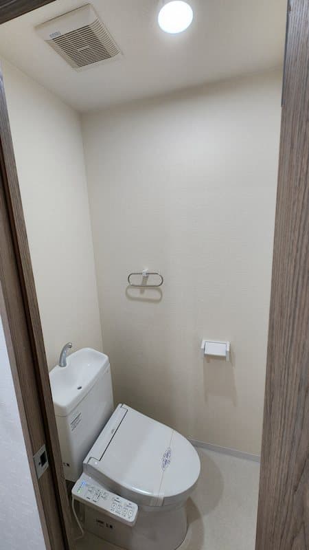 Room image 12