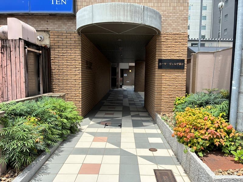 Room image 11