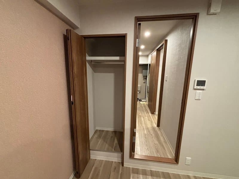 Room image 15