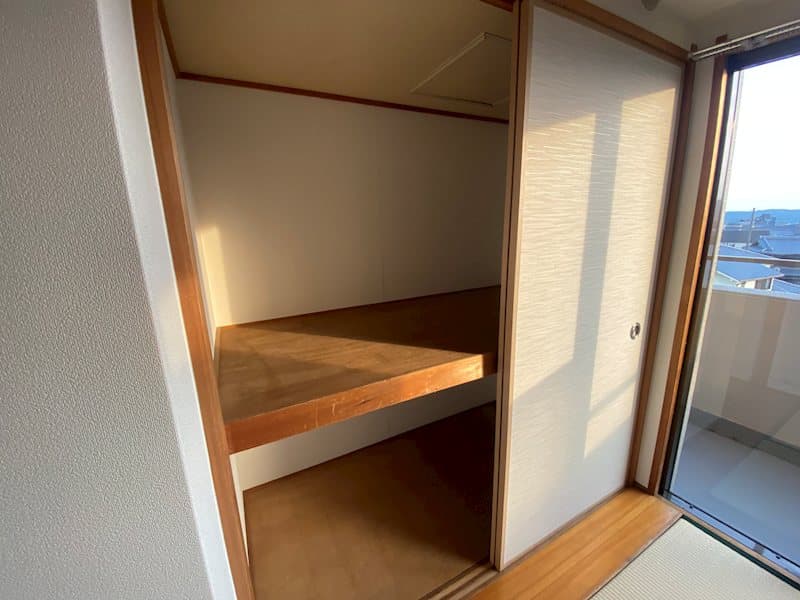 Room image 16