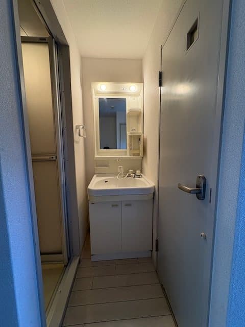 Room image 15