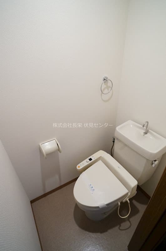 Room image 13