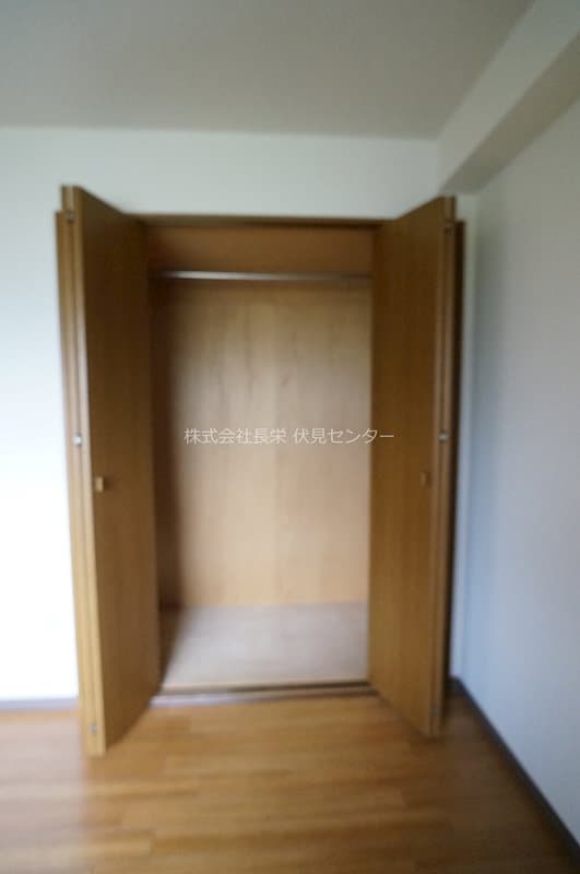 Room image 15