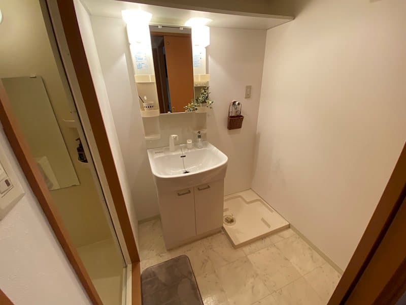 Room image 15