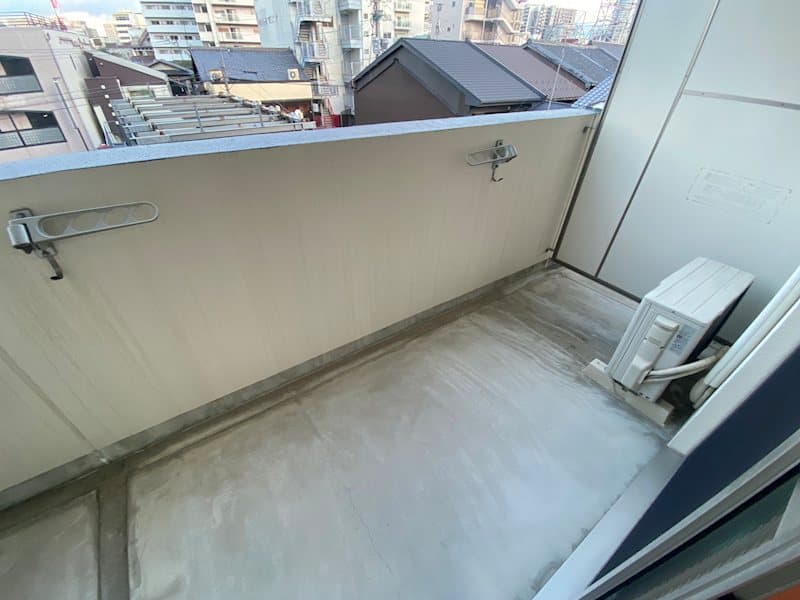 Room image 8