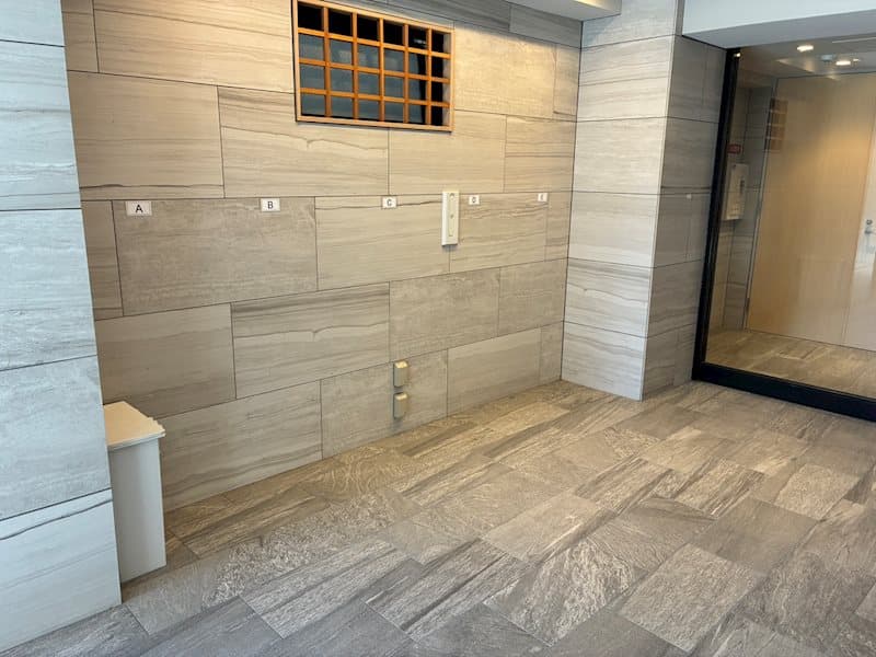 Room image 11