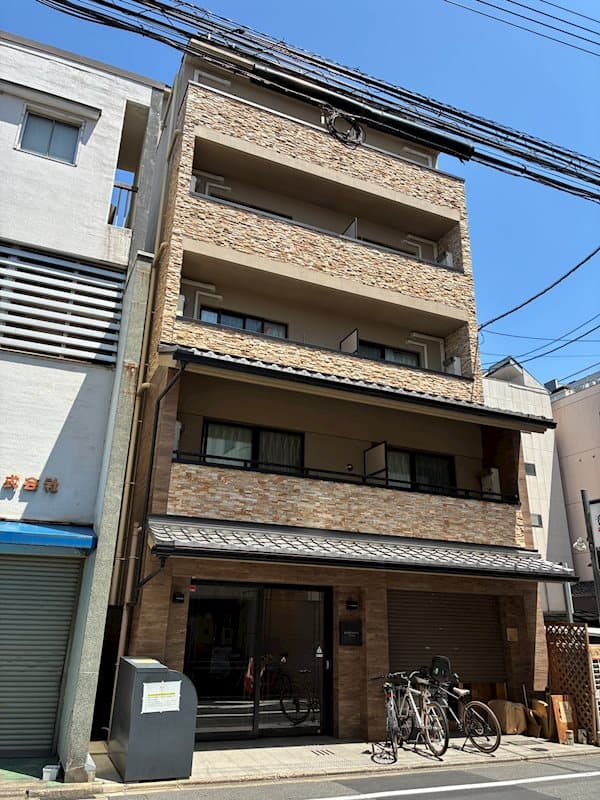 Room image 8