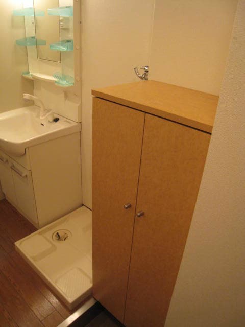 Room image 14