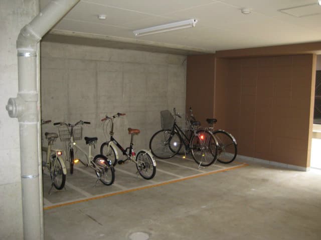 Room image 9