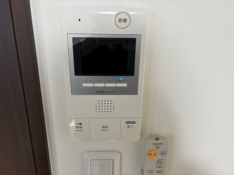 Room image 16