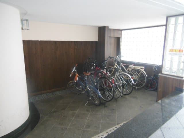 Room image 11