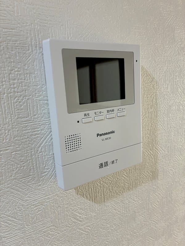 Room image 11