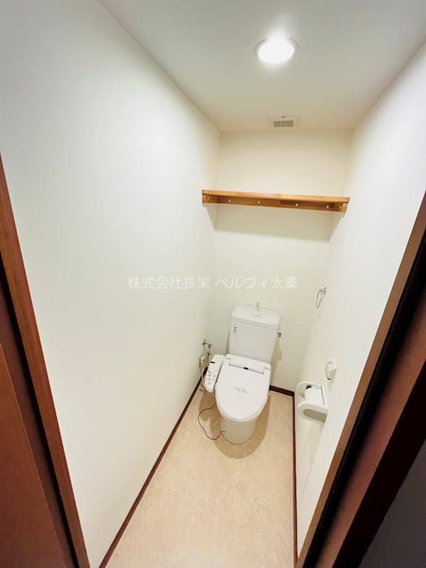Room image 16